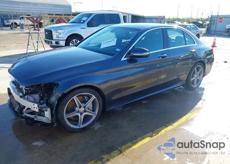 2015 Mercedes-Benz C 300 Sport из США, поврежденный, VIN 55SWF4JB2FU055610